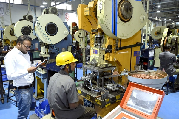 ERP-driven manufacturing process at MG Electrica